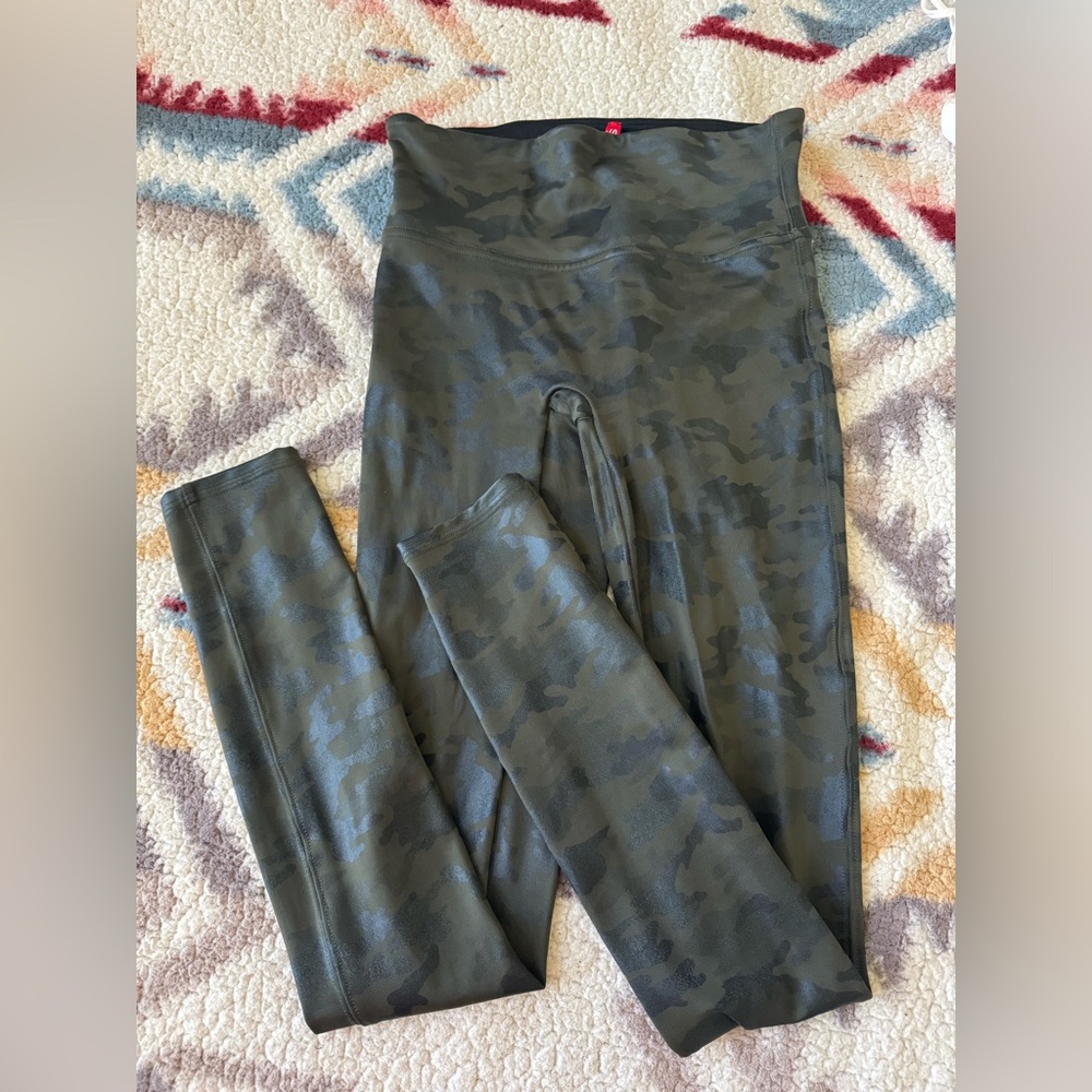 SPANX Green High-Waisted Leggings